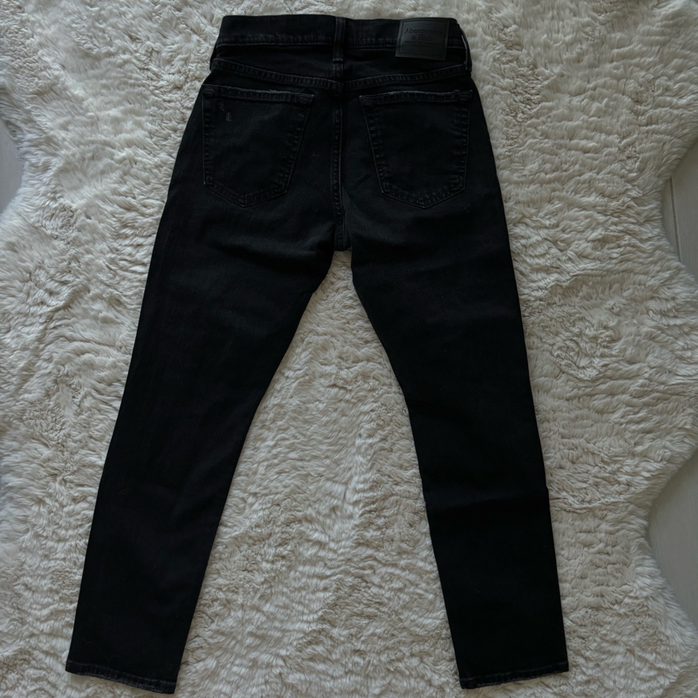A&F Black Ripped Jeans - Picture 6 of 8